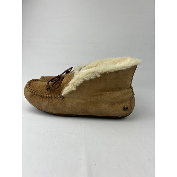 UGG Slippers Women’s 7 Chestnut Shearling Suede Leather Moccasin Indoor Outdoor - Picture 4 of 14